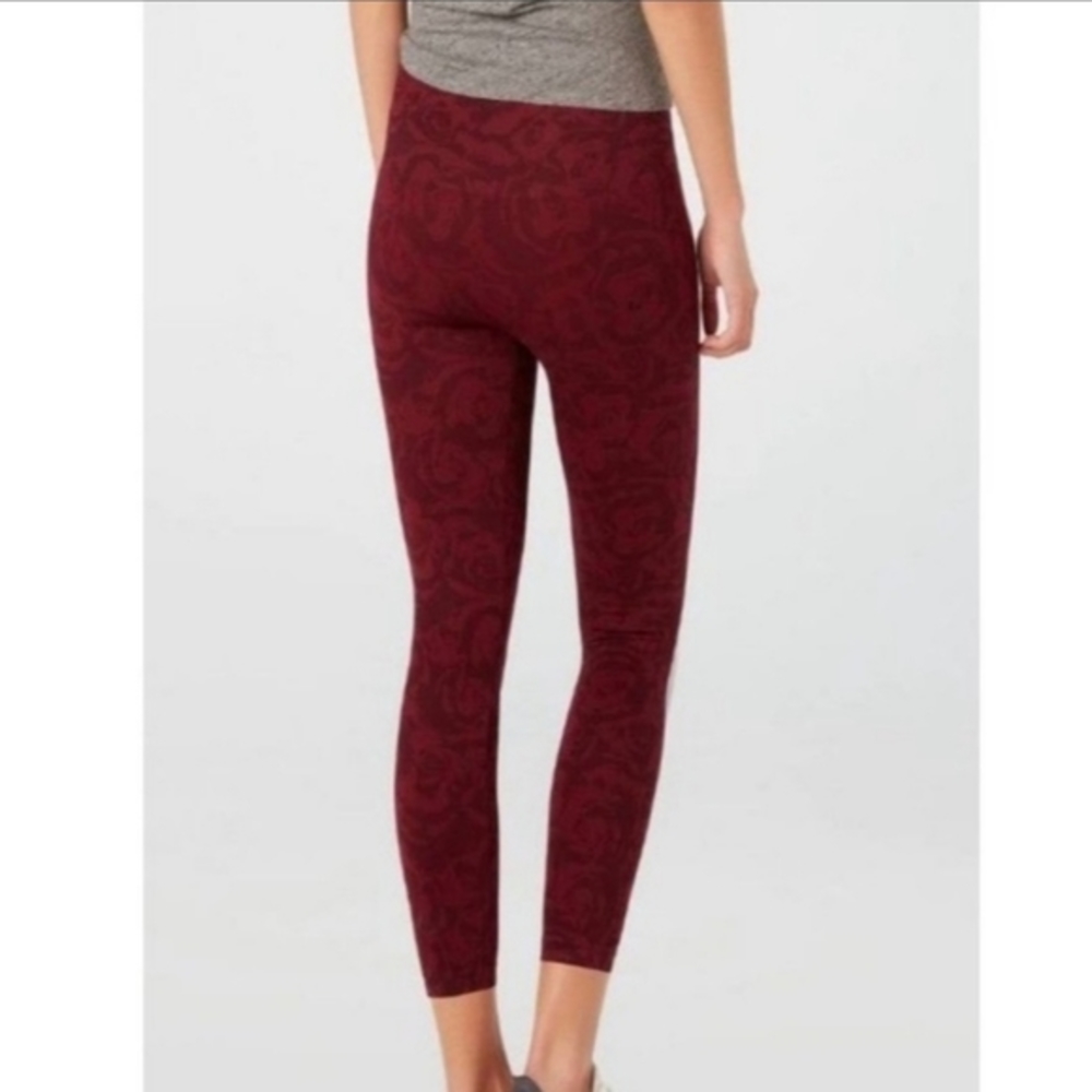 NEW Spanx Seamless Look at Me‎ Now Cropped Rose print Leggings Tummy Control,…